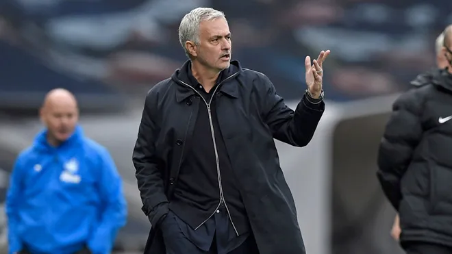 Mourinho phát biểu trêu ngươi FA sau trận hòa Newcastle