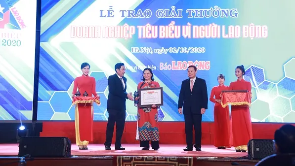 Trao thưởng Doanh nghiệp tiêu biểu vì người lao động 2020