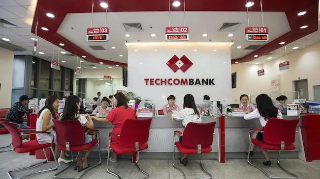 Techcombank lần thứ 3 được vinh danh là  “ngân hàng Việt Nam xuất sắc nhất năm”