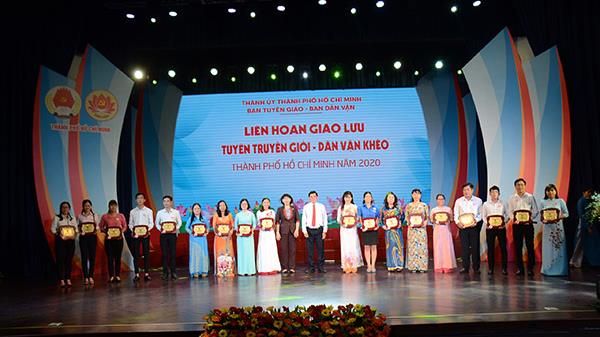 Liên hoan giao lưu tuyên truyền viên giỏi TPHCM