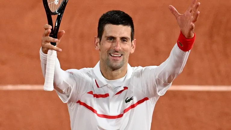 Roland Garros 2020: Novak Djokovic thắng dễ tại vòng 3 - Halep vào vòng 4