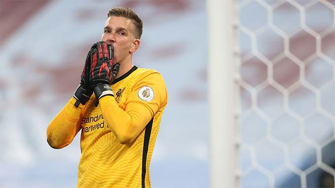 Adrian và màn trình diễn tệ hại trước Aston Villa