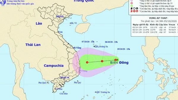 Biển Đông xuất hiện vùng áp thấp, đang hướng vào khu vực Trung bộ