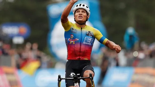 Giro DItalia 2020: Cua-rơ Jonathan Caicedo về nhất chặng 3