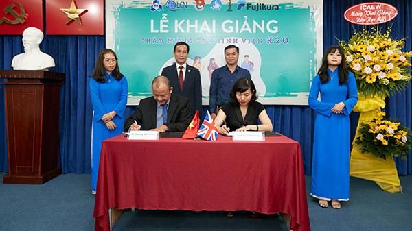 Viện Kế toán Công chứng Anh và xứ Wales (ICAEW) ký kết hợp tác với Đại học Bách khoa TPHCM