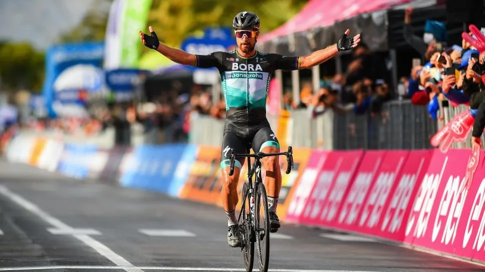 Giro DItalia 2020: Về nhất chặng 10, Peter Sagan lần đầu về nhất
