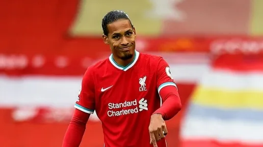 Đâu là cái tên xứng đáng đá cặp trung vệ với Van Dijk ở Liverpool?