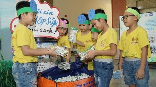 Ra mắt các điểm thu gom vỏ hộp giấy sau khi sử dụng tại 7 siêu thị