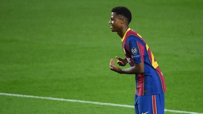 Messi nói gì về kỷ lục của Ansu Fati?