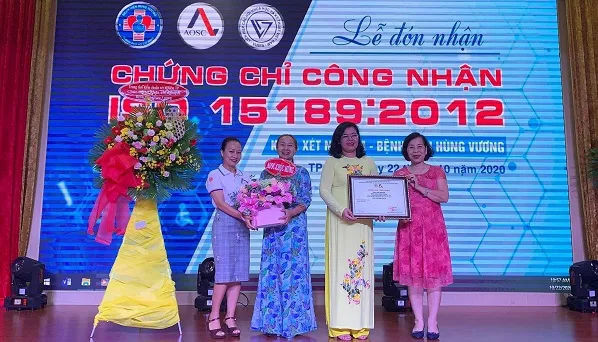 Bệnh viện Hùng Vương đón nhận chứng chỉ ISO 15189:2012 cho Khoa xét nghiệm