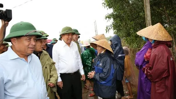 Phó Thủ tướng Trương Hòa Bình chỉ đạo cứu trợ lũ lụt, khắc phục hậu quả thiên tai tại Quảng Trị