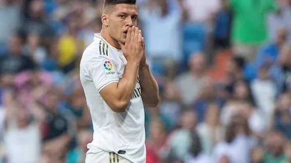 Luka Jovic có thể đi tù vì chống lệnh cách ly