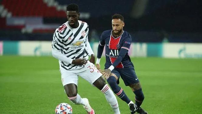 Axel Tuanzebe có thể tỏa sáng ở vị trí tiền vệ?
