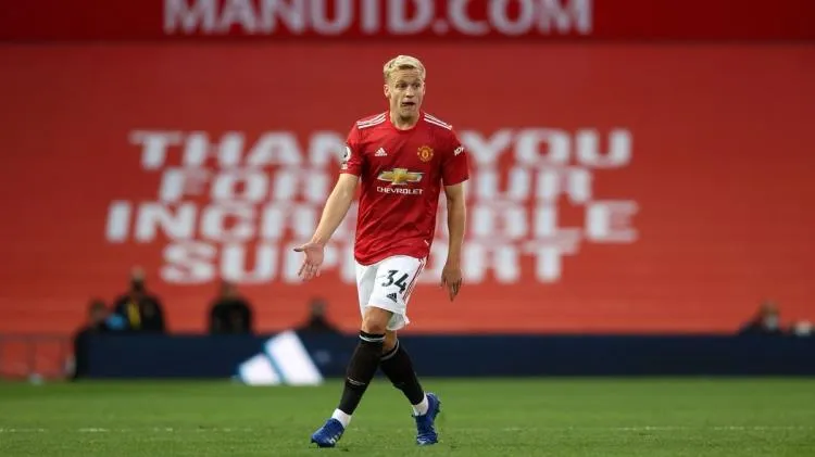 Van de Beek tới MU là một sai lầm