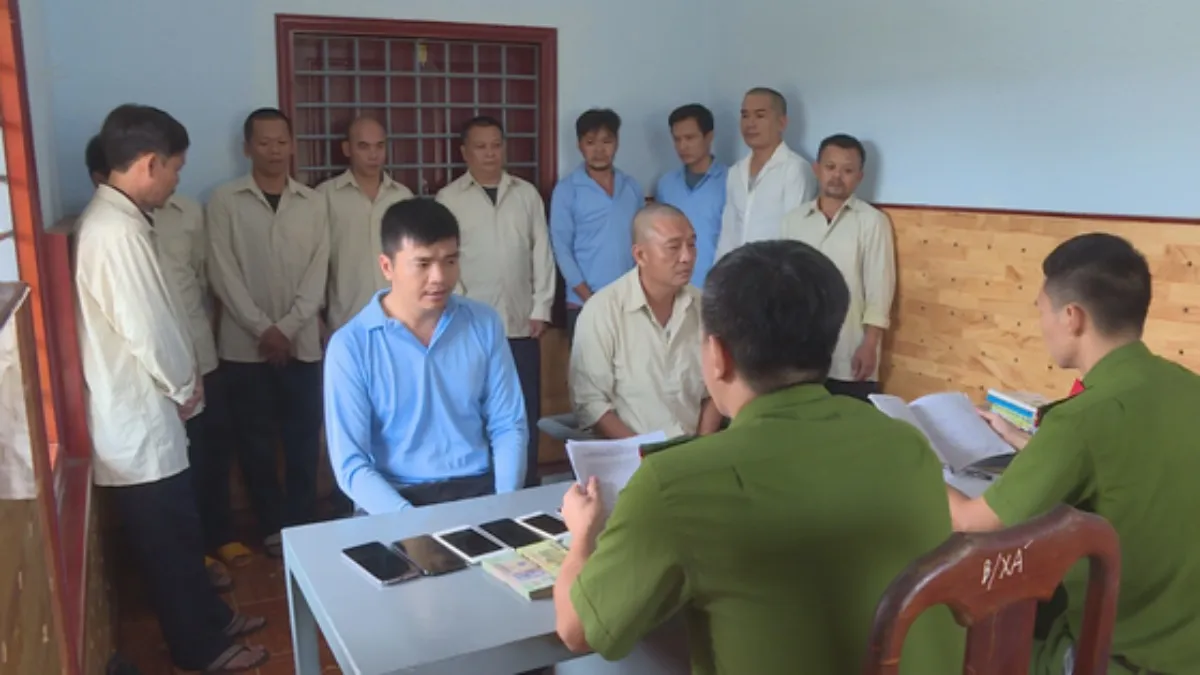 Tin tức pháp luật hôm nay 28/10/2020: Phá đường dây cá độ bóng đá hơn 4.000 tỷ đồng