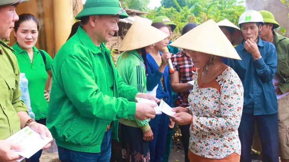 Nhiều tập đoàn, hiệp hội, công ty chung tay hỗ trợ người dân miền Trung hơn 3 tỷ đồng