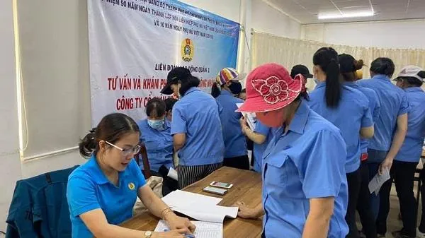 Liên đoàn lao động Quận 1 sơ kết 3 năm chương trình phối hợp với Hội Liên hiệp phụ nữ Quận 1