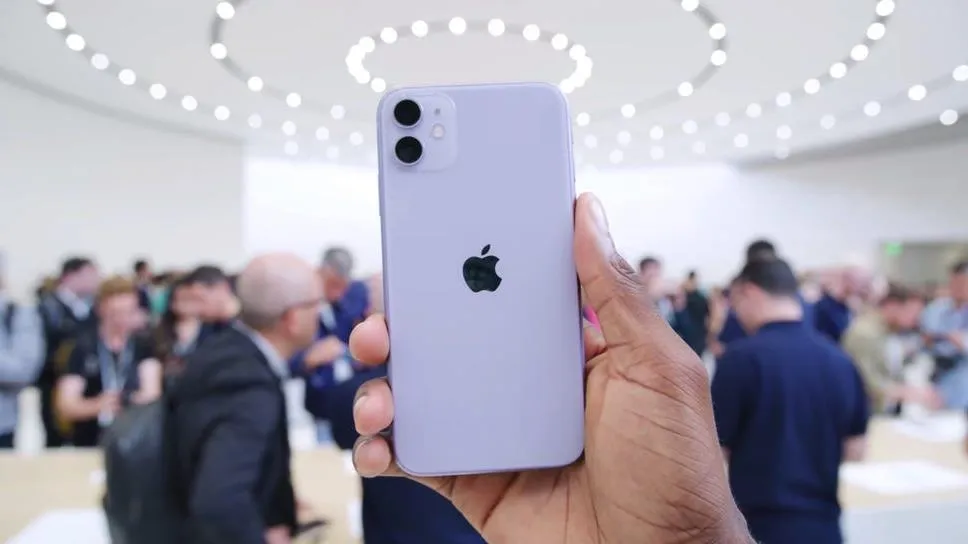 Mấy ai biết từ iPhone 11 có một phím cơ bí mật?