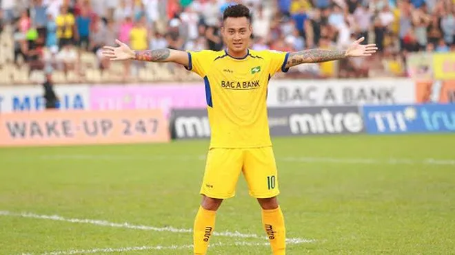 CLB SLNA chia tay tiền đạo Hồ Tuấn Tài sau V-League 2020