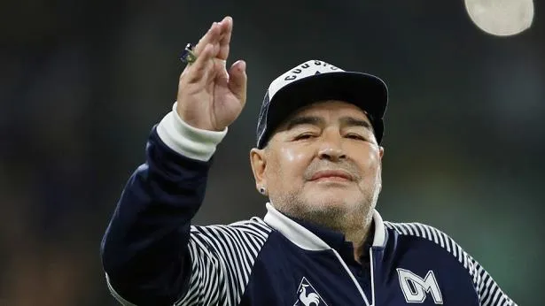 Huyền thoại Maradona báo tin vui cho NHM