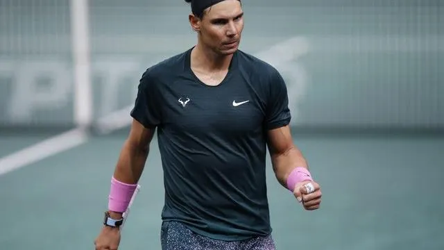 Paris Masters 2020: Rafael Nadal thẳng tiến vào tứ kết - Alexander Zverev vất vả đi tiếp