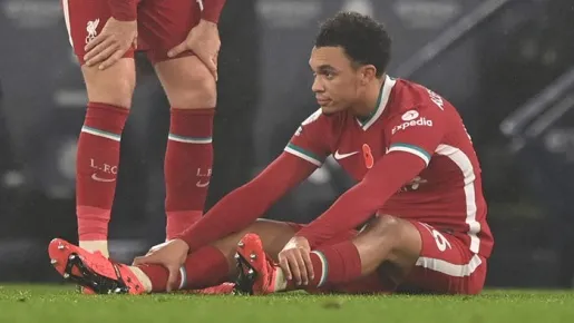 Pep Guardiola lên tiếng về chấn thương của Alexander-Arnold