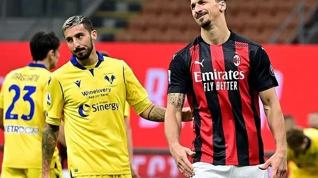 Ibrahimovic quyết nhường đá 11m cho đồng đội