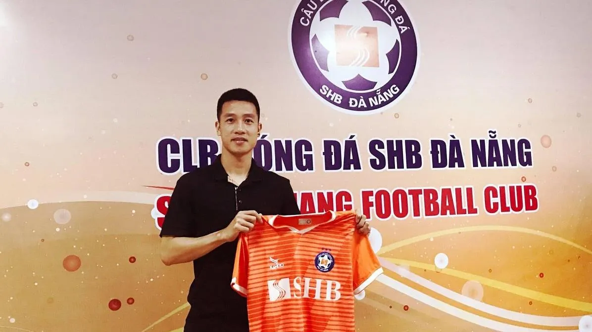 Huy Hùng chính thức gia nhập CLB SHB Đà Nẵng
