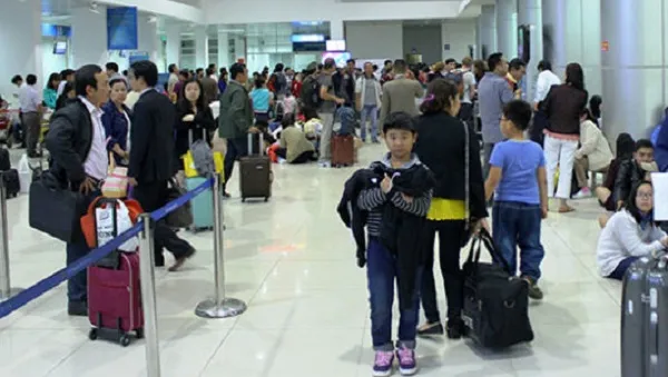 Tạm ngừng chuyến bay vì nam hành khách nói có bom