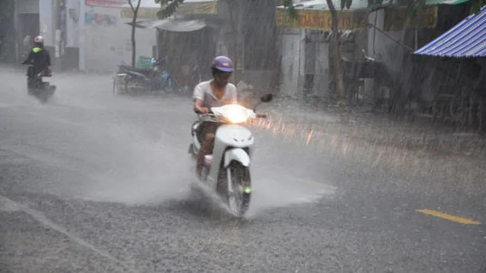 Dự báo thời tiết ngày mai 14/10: Các tỉnh từ Hà Tĩnh đến Quảng Nam có mưa to đến rất to