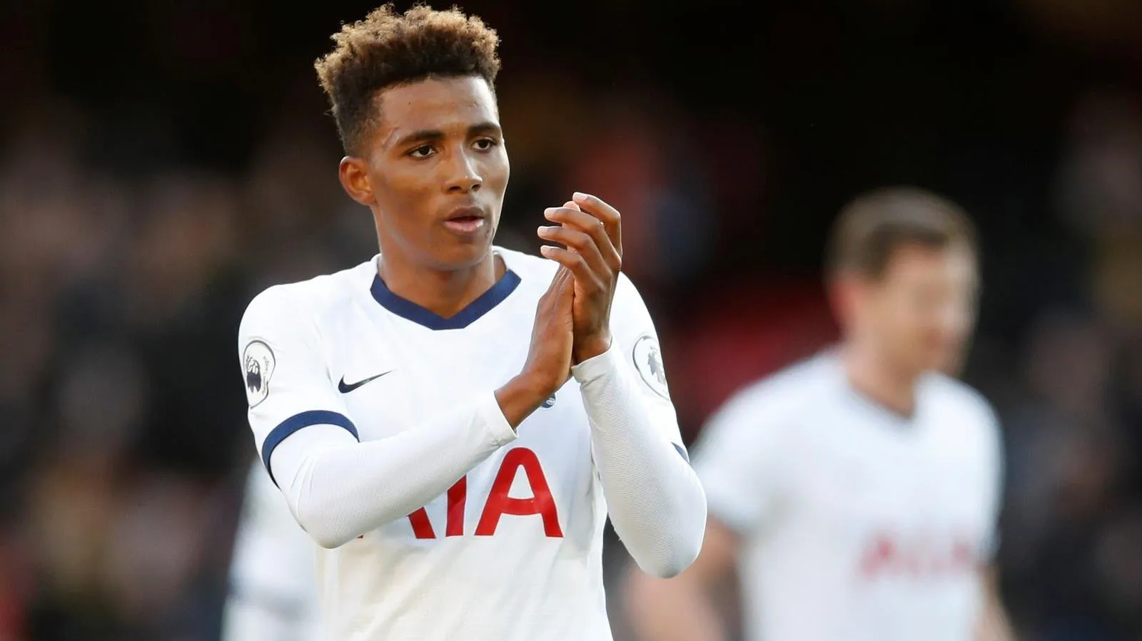 Jose Mourinho lên tiếng về tương lai Gedson Fernandes