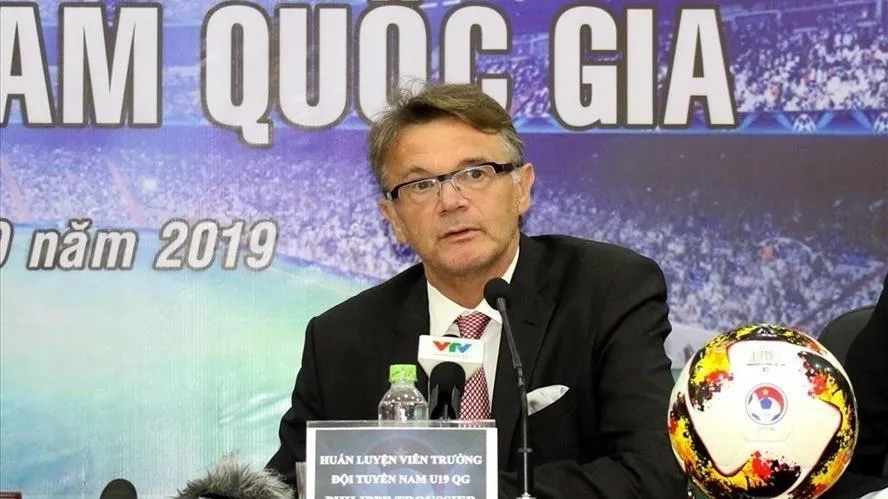 Cựu HLV tuyển Nhật Bản quyết giúp bóng đá Việt Nam dự World Cup