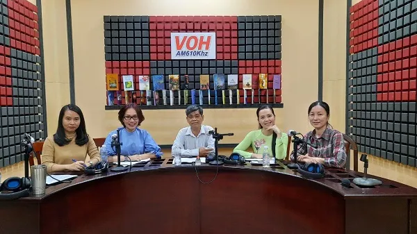 Trọn vẹn tình yêu với nghề - Kỳ 1: Dù áp lực nhưng chúng tôi vẫn chọn ở lại