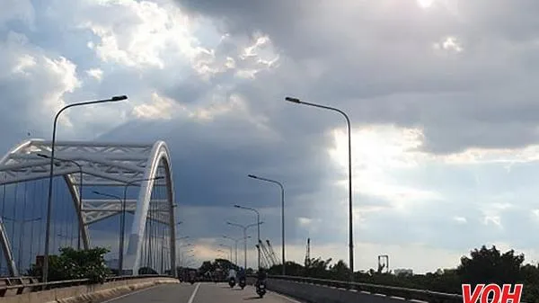 Dự báo thời tiết ngày mai 22/11: Nam bộ có mưa nhưng vẫn nóng