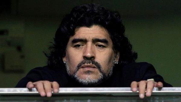 Thế giới bàng hoàng trước tin Diego Maradona qua đời