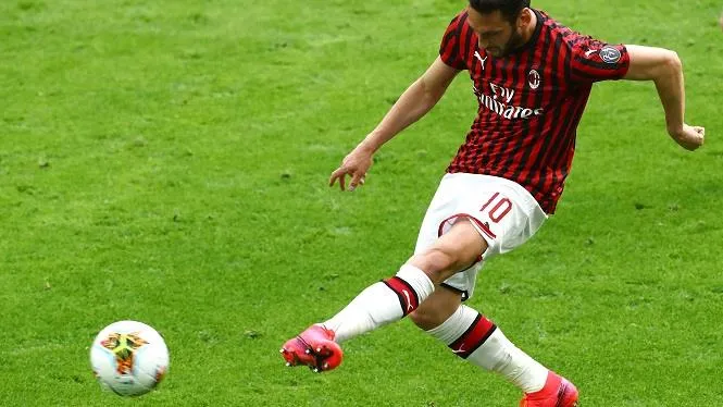 MU sắp có sao AC Milan với giá 0 đồng