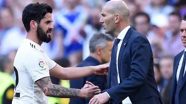 Isco đến Ngoại hạng Anh, nhưng không khoác áo Everton