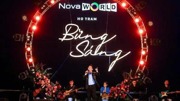 Bằng Kiều trình diễn loạt ca khúc lãng mạn bên bờ biển Hồ Tràm