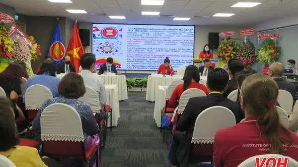 Giáo dục đa văn hoá ở các trường Đại học Việt Nam trong bối cảnh cộng đồng ASEAN, tầm nhìn đến 2025