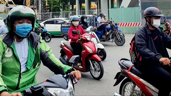 Tăng cường đeo khẩu trang nơi công cộng phòng COVID-19