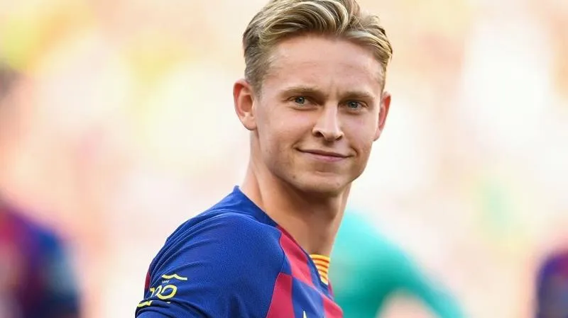 Barca gây sốc với tương lai De Jong