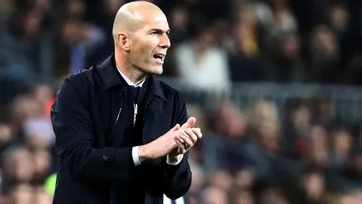 HLV Zidane nói gì sau khi Real vượt qua vòng bảng Champions League?