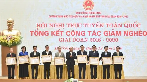 Thủ tướng chủ trì Hội nghị trực tuyến toàn quốc tổng kết công tác giảm nghèo giai đoạn 2016-2020