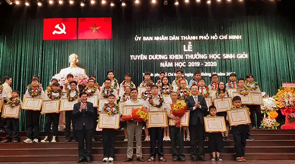 TPHCM kiến nghị tăng mức thưởng học sinh giỏi lên từ 10 đến 20 lần