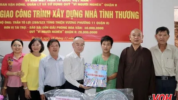 Hội chữ thập đỏ quận 8 trao tặng nhà tình thương cho hộ gia đình có hoàn cảnh khó khăn