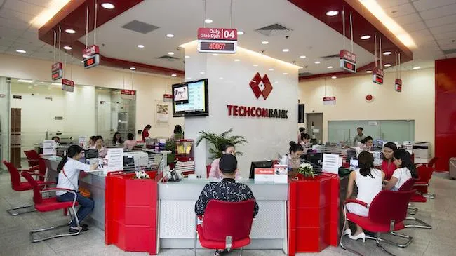 Tính năng “đặt lịch hẹn” và “du lịch, giải trí” trên ứng dụng ngân hàng điện tử fast mobile