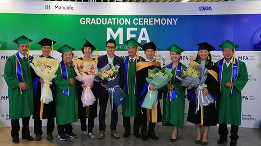 Manulife Việt Nam tổ chức tốt nghiệp Master Financial Advisor đầu tiên cho 35 tư vấn viên