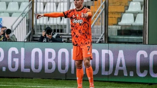 Cristiano Ronaldo không có đối thủ ở Serie A