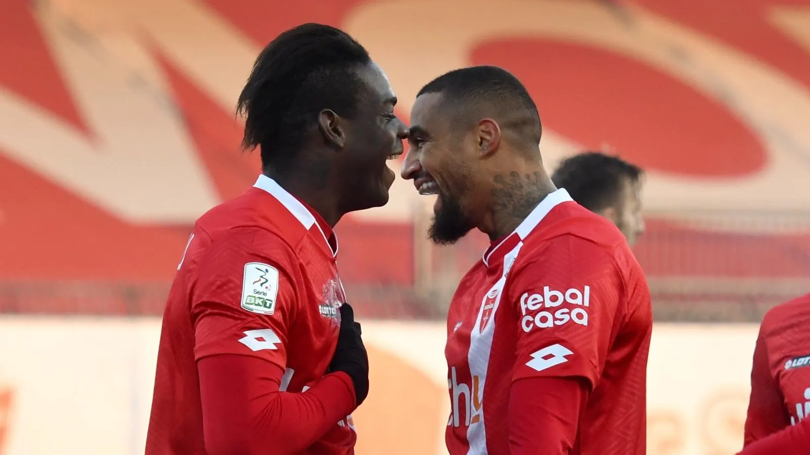 Sau 1 năm Mario Balotelli mới ghi bàn trở lại