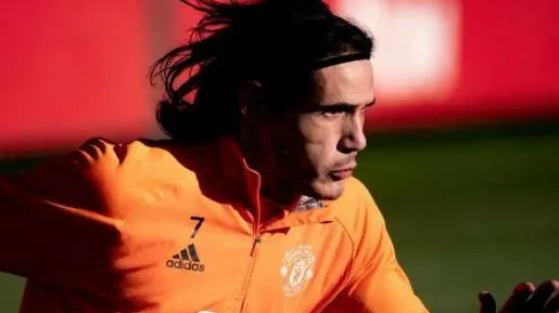 Cavani bỏ lỡ 3 trận đấu nào của MU?